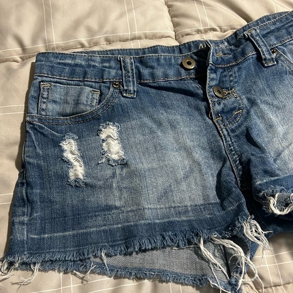 Ripped Jean shorts